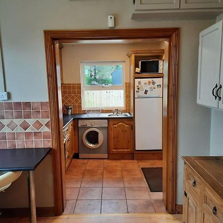 Cheerful Three Bedroom Country Cottage Ballina  Extérieur photo