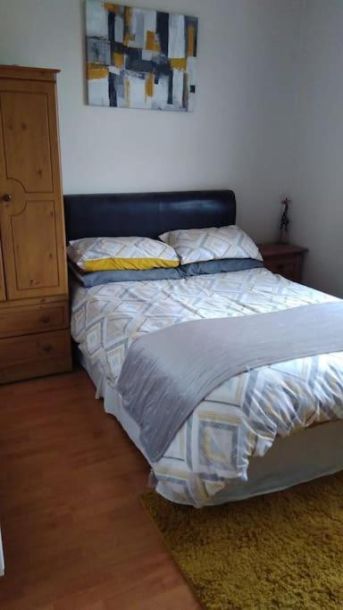 Cheerful Three Bedroom Country Cottage Ballina  Extérieur photo